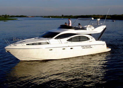 Azimut 46